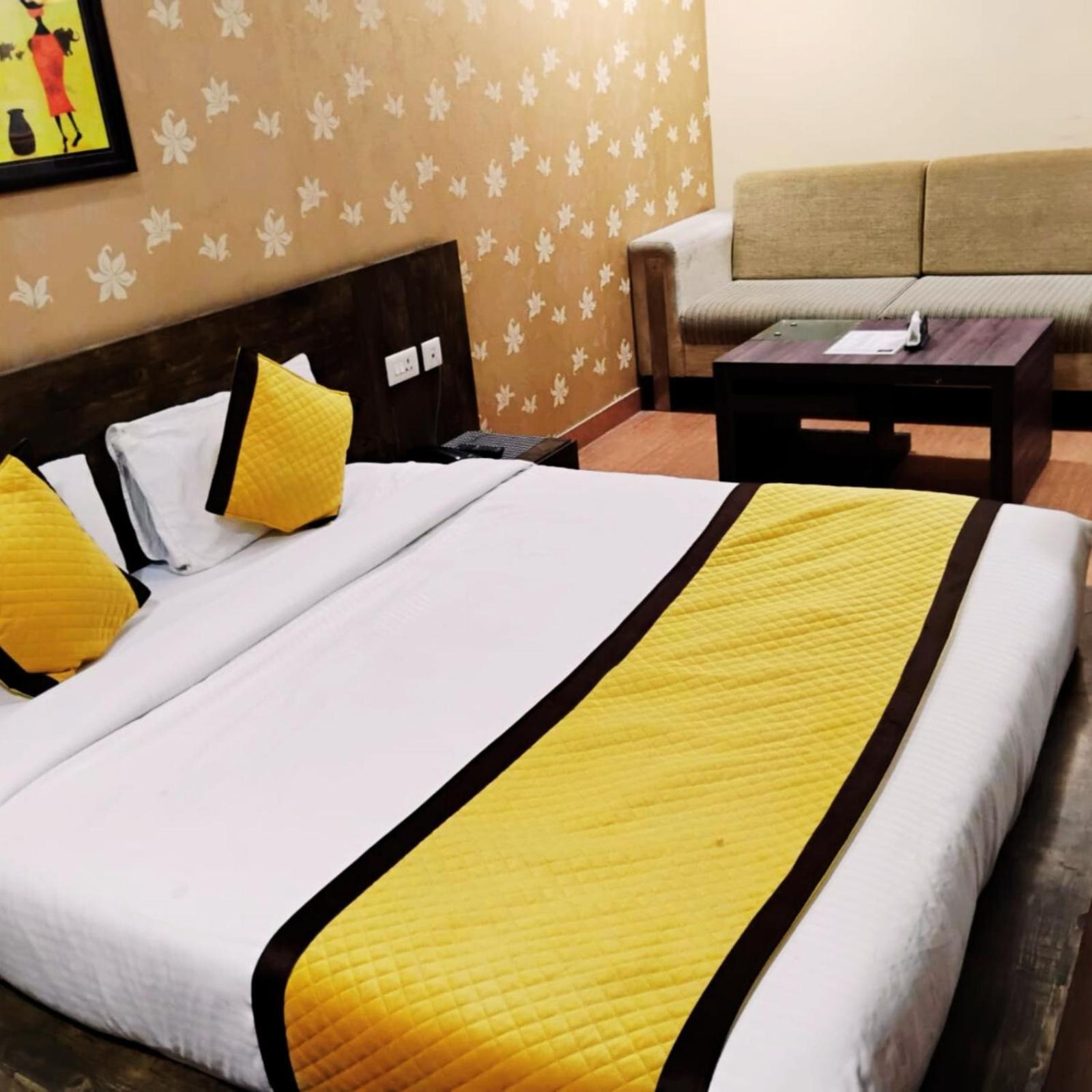 Hotel Lake View Grand Lucknow Exterior photo