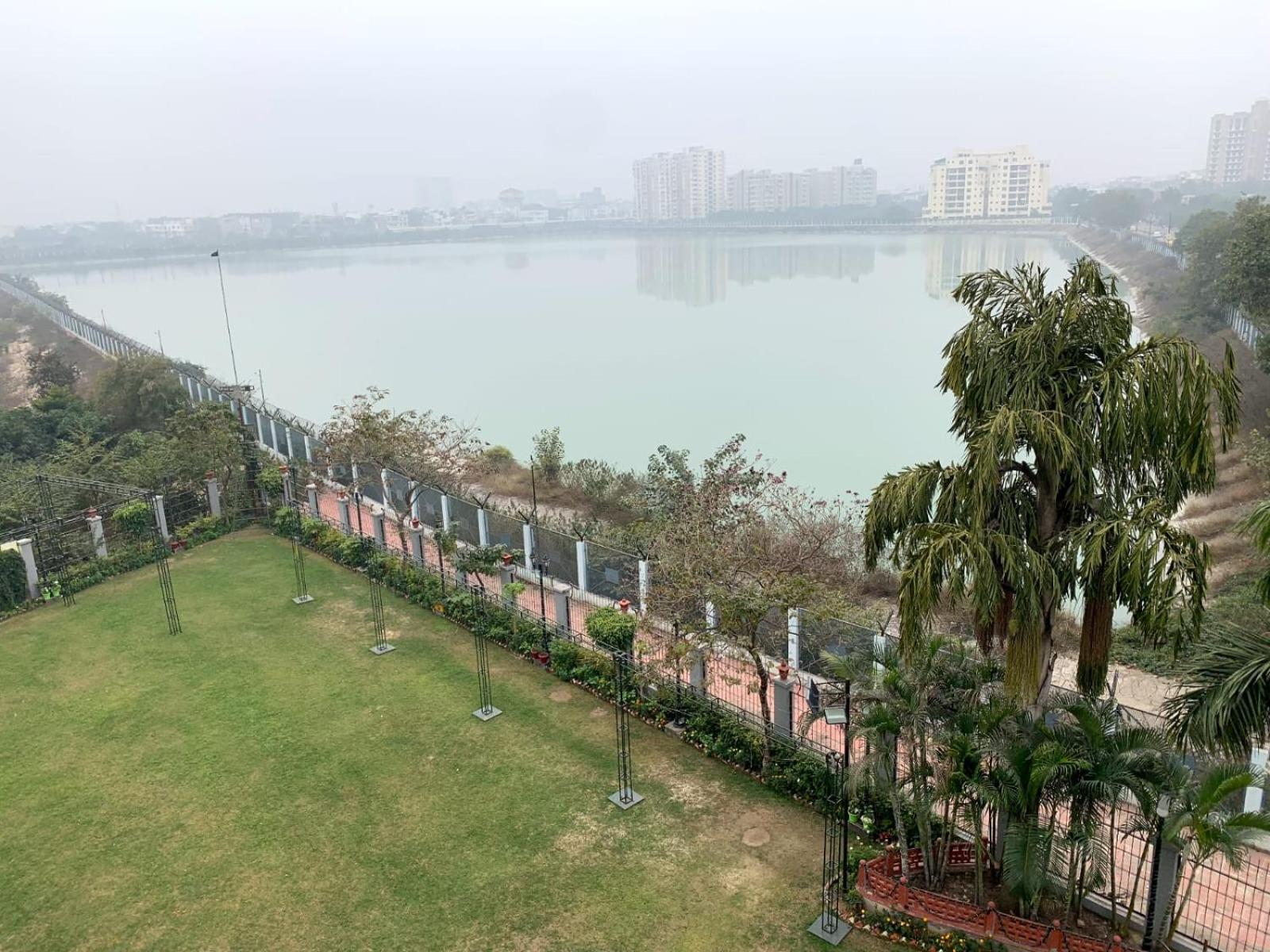 Hotel Lake View Grand Lucknow Exterior photo